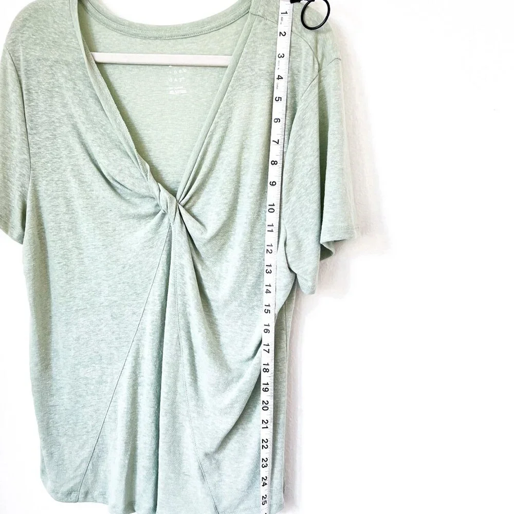 NWT a new day mint green twist front v-neck top - Picture 2 of 4